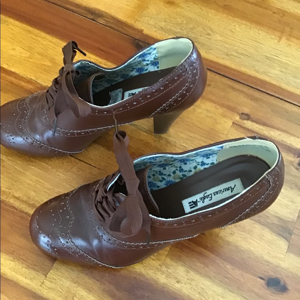 American eagle oxford heels